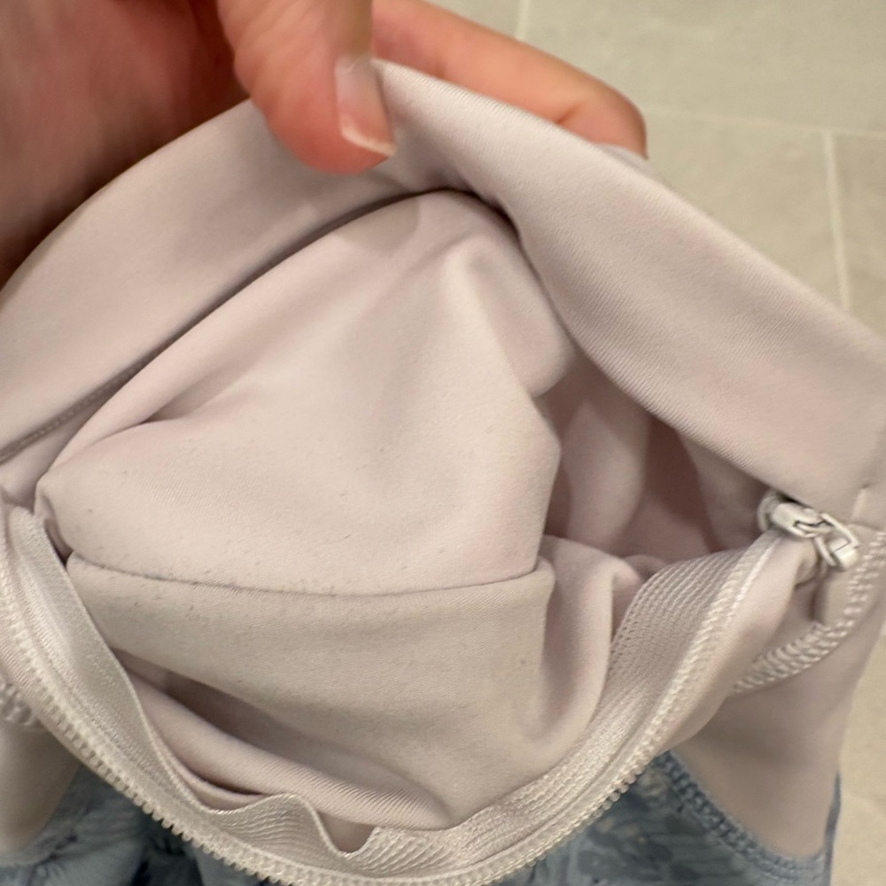 Sweaty Betty Blue White Floral Time Trial Run Shorts Size Small - Picture 8 of 11